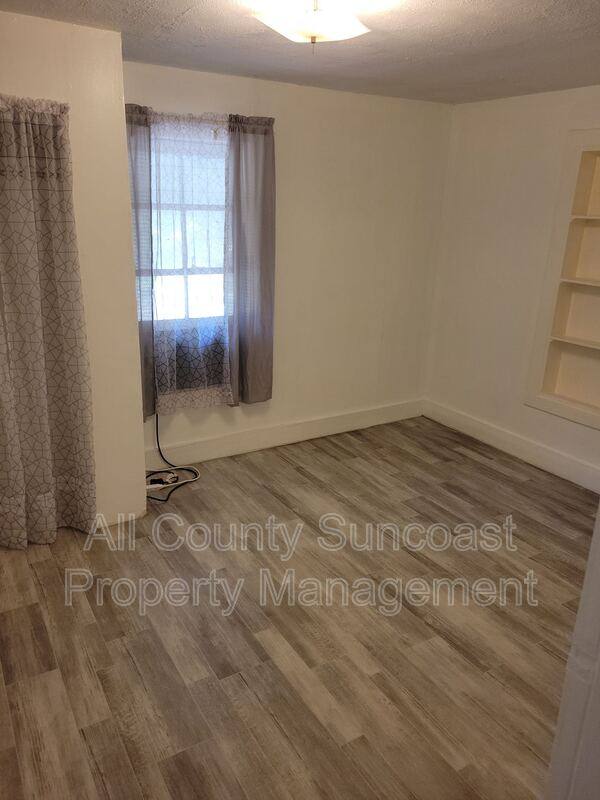 House for rent at 1341 US-Highway 98 W, Perry, FL 32348