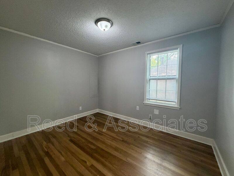 Apartment for rent at 743 Shotwell St #1, Memphis, TN 38111