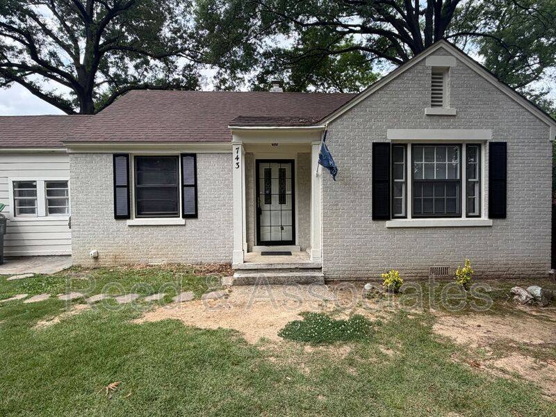 Apartment for rent at 743 Shotwell St #1, Memphis, TN 38111