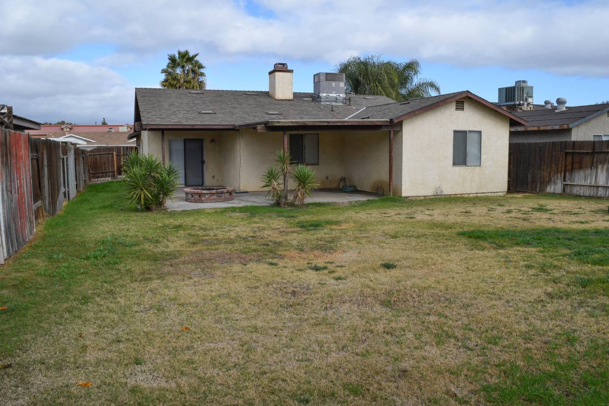 House for rent at 4809 Millbrook Way, Bakersfield, CA 93313