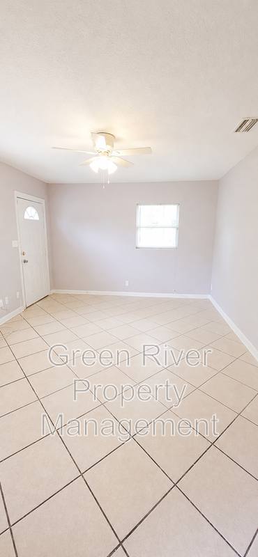 House for rent at 8910 Adams Ave, Jacksonville, FL 32208