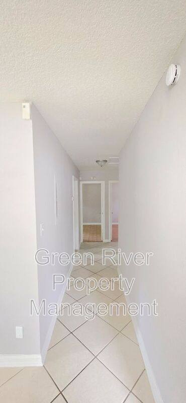 House for rent at 8910 Adams Ave, Jacksonville, FL 32208