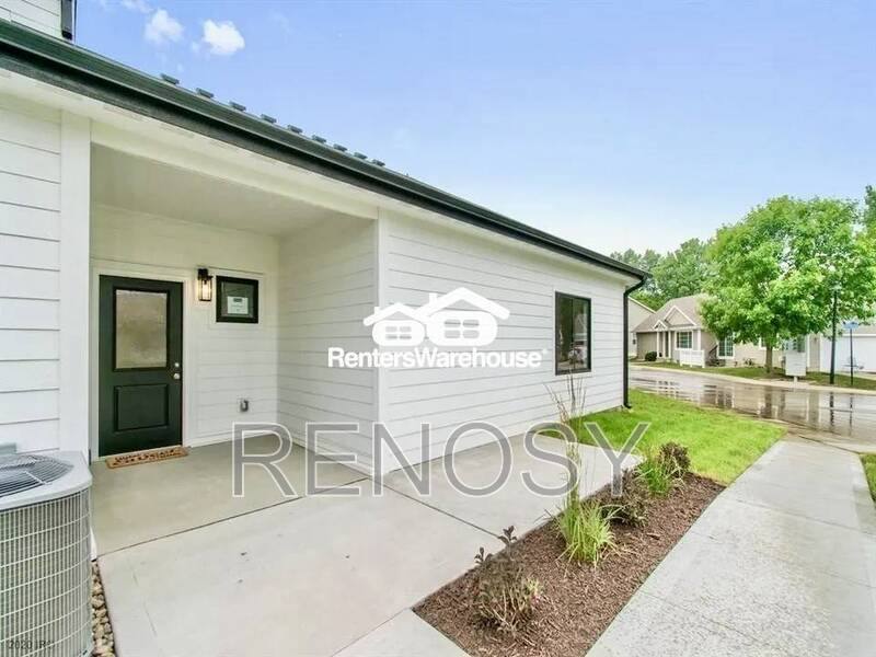 Townhouse for rent at 3641 NE Marissa Lane, Ankeny, IA 50021