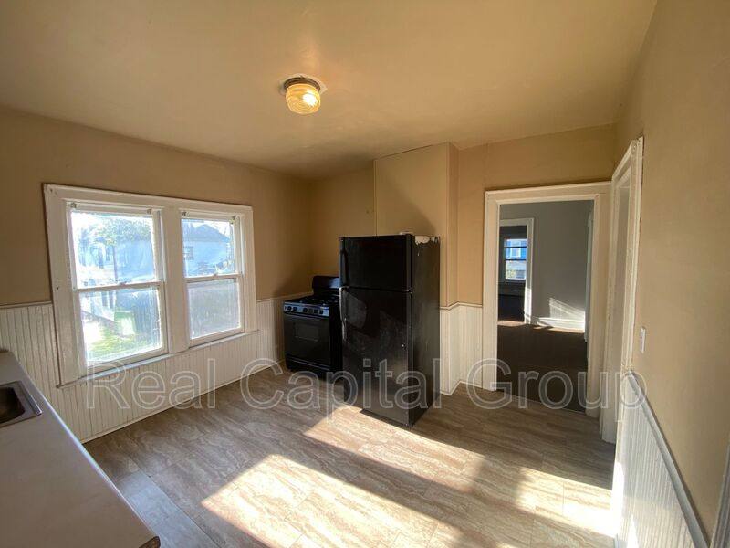 Apartment for rent at 408 Woodlawn Ave #2, Buffalo, NY 14208