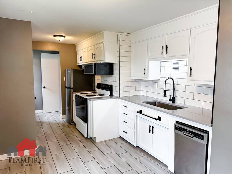 House for rent at 1446 Pilgrim St, Green Bay, WI 54304