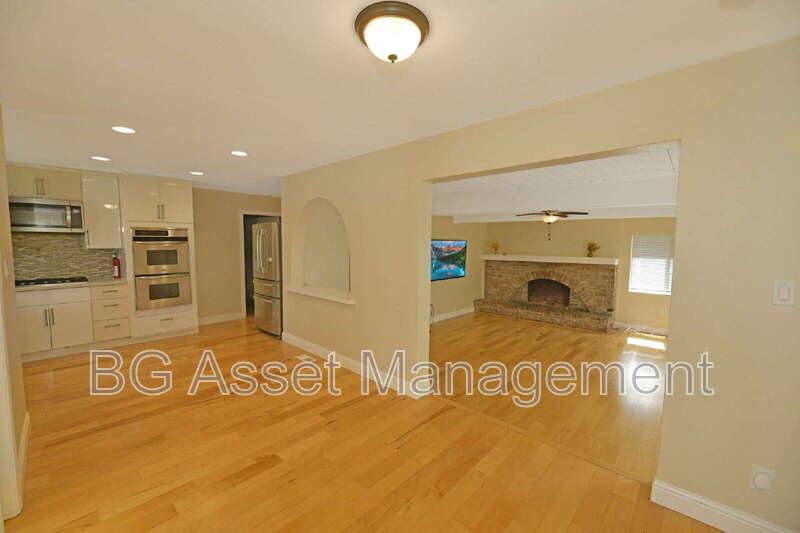 House for rent at 3830 Twin Oaks Way, Oakland, CA 94605