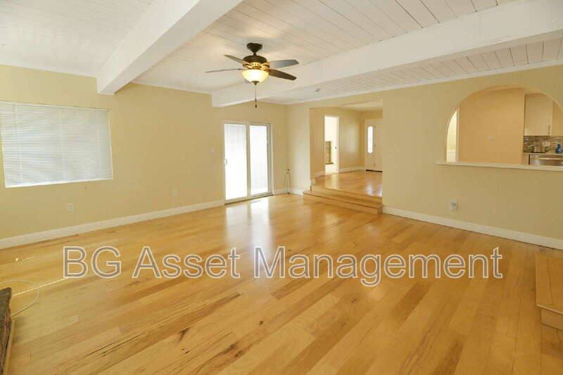 House for rent at 3830 Twin Oaks Way, Oakland, CA 94605