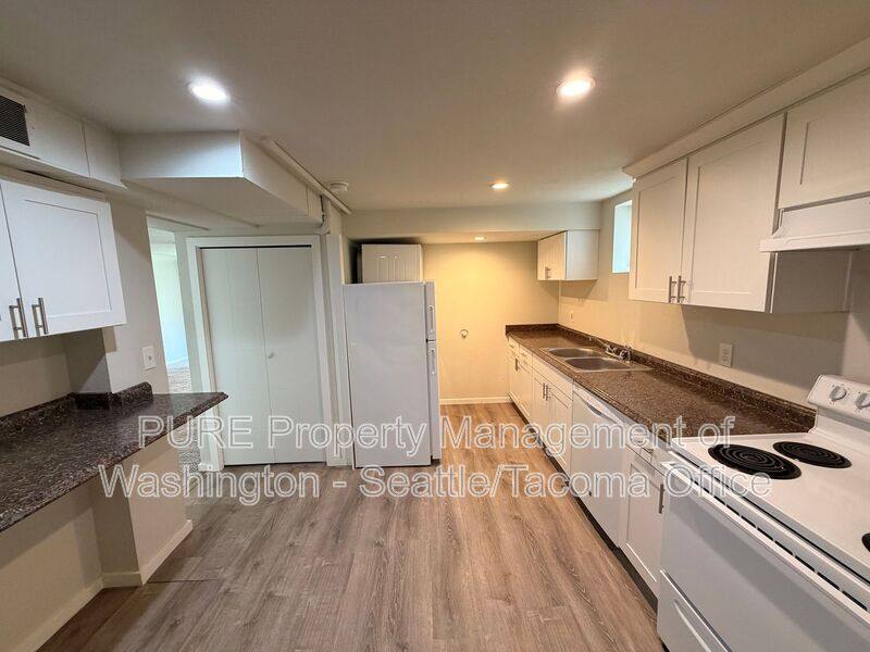 Apartment for rent at 6217 S Huson #B, Tacoma, WA 98409