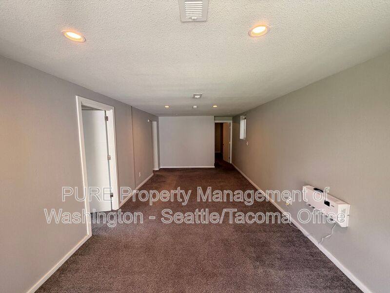 Apartment for rent at 6217 S Huson #B, Tacoma, WA 98409