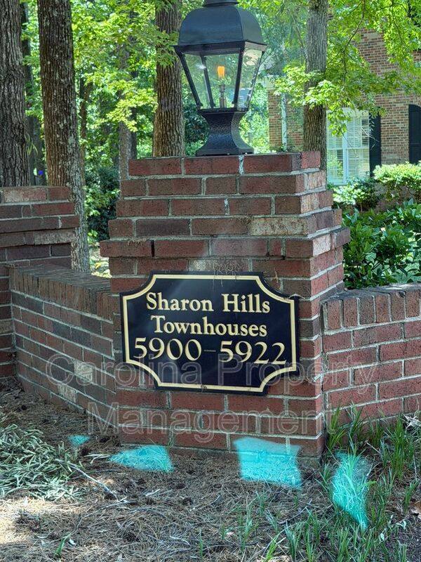 House for rent at 5906 Sharon Hills Rd, Charlotte, NC 28210