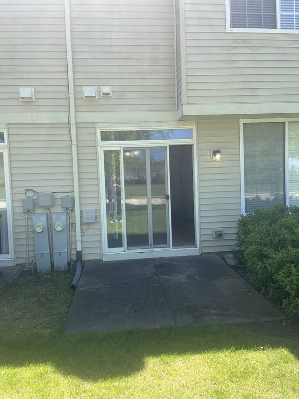 Apartment for rent at 5752 Wildspring Dr, Lake In the Hills, IL 60156