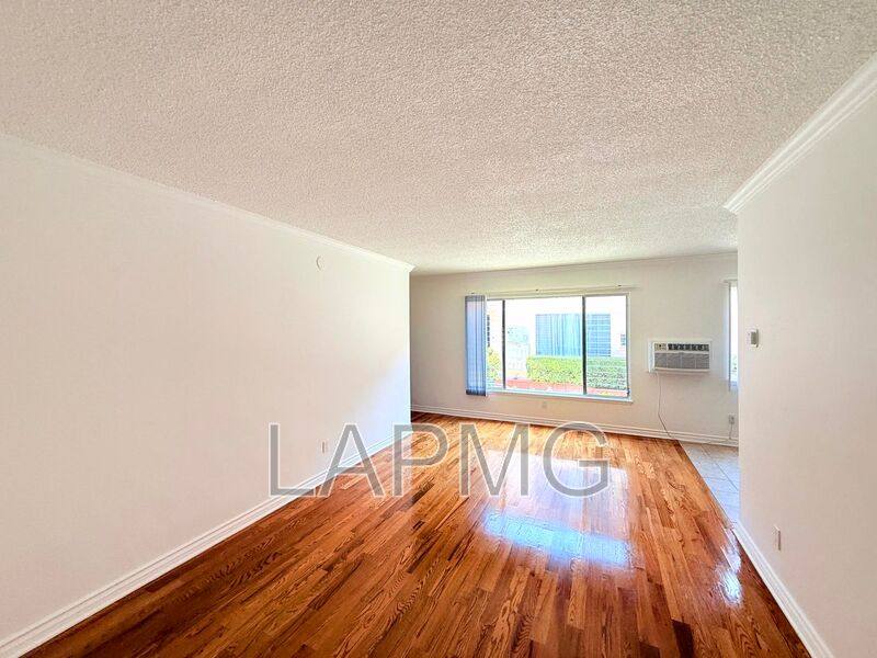 Apartment for rent at 5618 Harold Way #2, Los Angeles, CA 90028