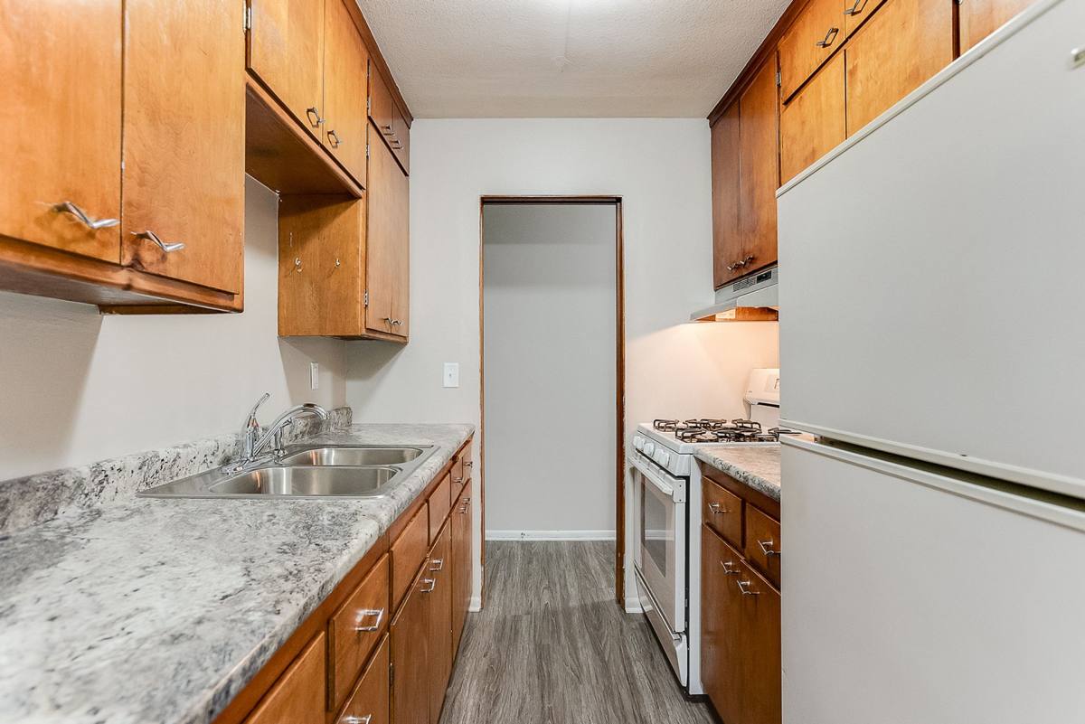 Townhouse for rent at 2421 Pillsbury Ave S, Minneapolis, MN 55404