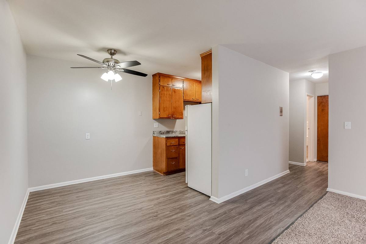 Townhouse for rent at 2421 Pillsbury Ave S, Minneapolis, MN 55404
