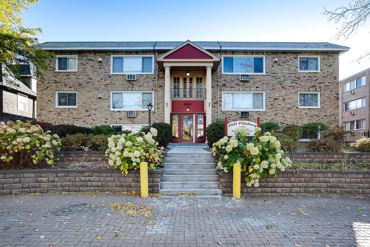 Townhouse for rent at 2421 Pillsbury Ave S, Minneapolis, MN 55404