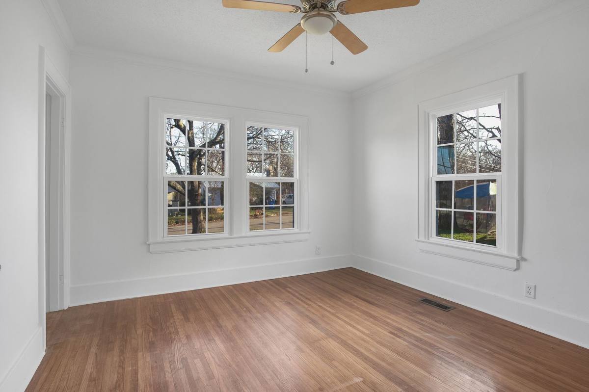 House for rent at 409 Booth Rd, Chattanooga, TN 37411