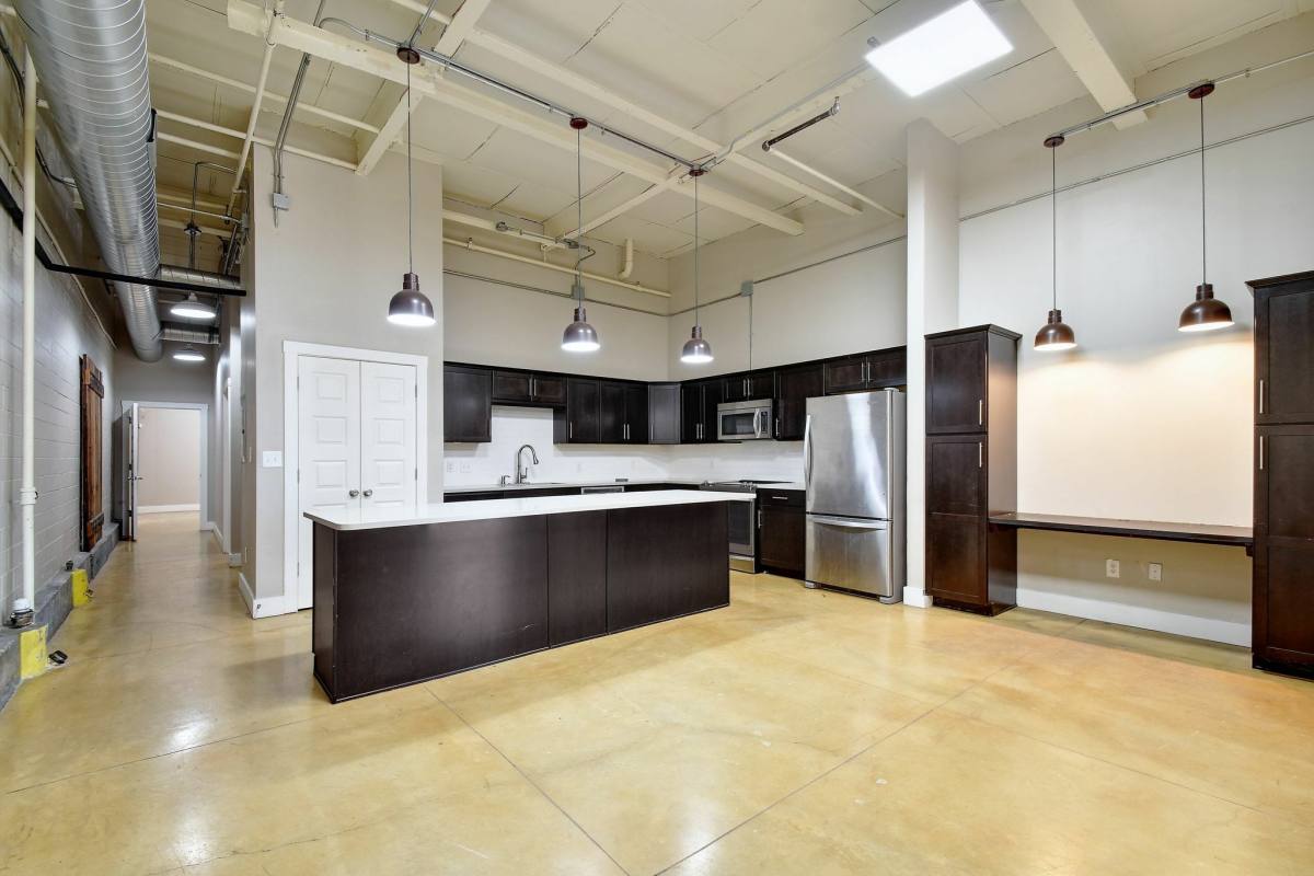 Apartment for rent at 3363 E Commerce St #144, San Antonio, TX 78220