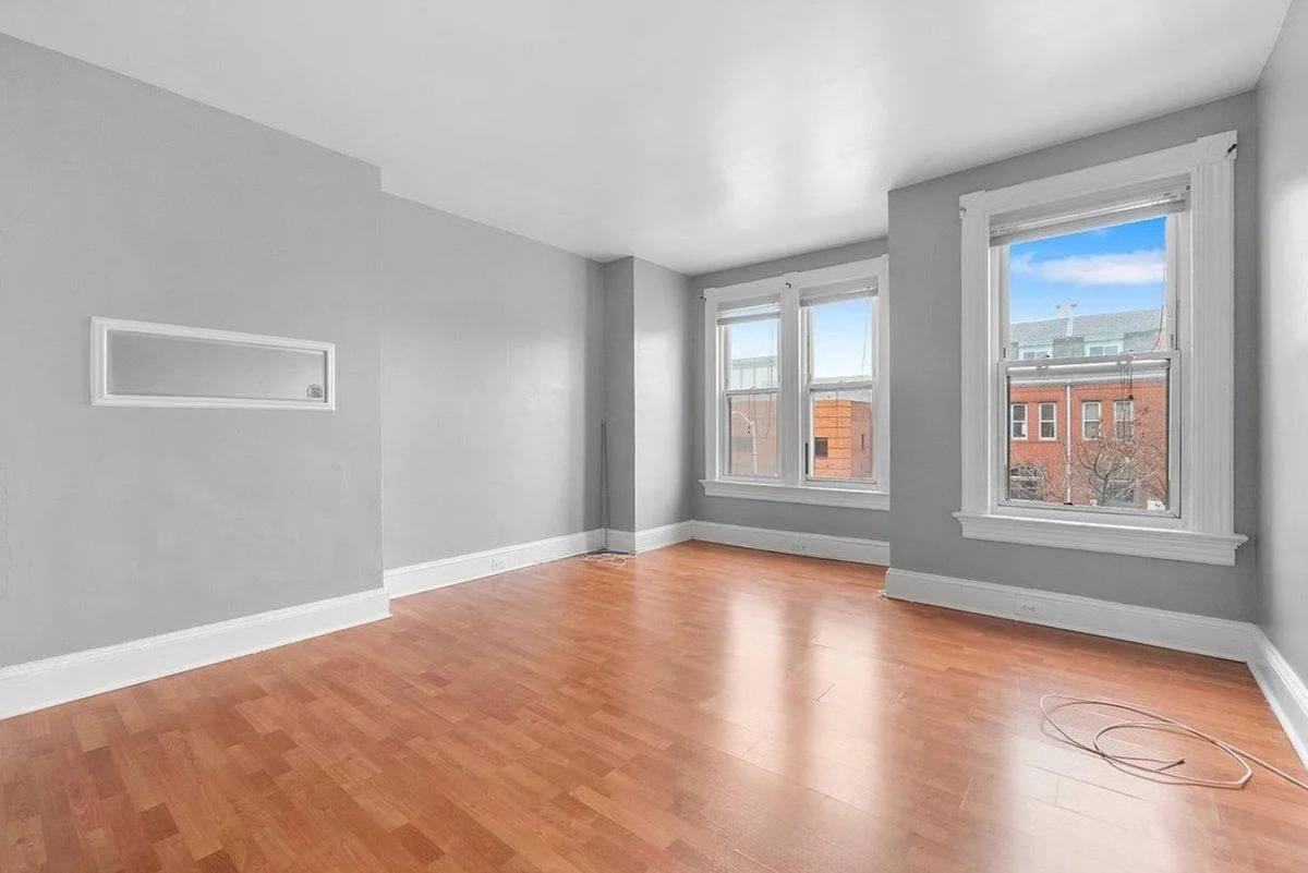 Apartment for rent at 22 W 25th St, Baltimore, MD 21218