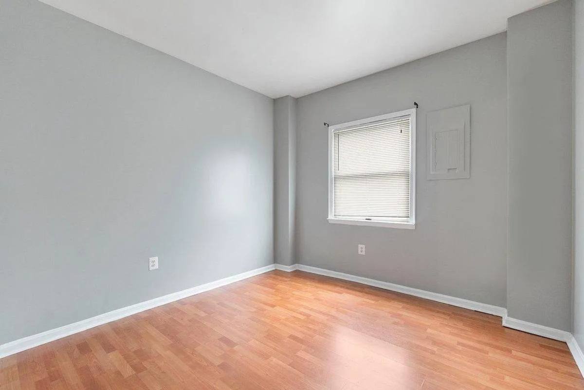 Apartment for rent at 22 W 25th St, Baltimore, MD 21218