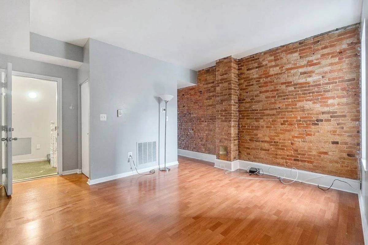 Apartment for rent at 22 W 25th St, Baltimore, MD 21218