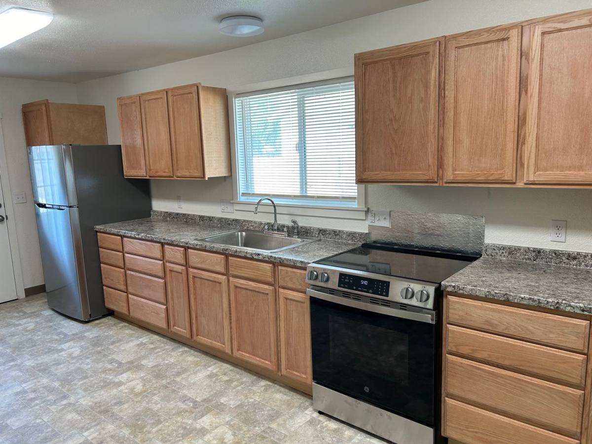 House for rent at 2333 White Ave, Klamath Falls, OR 97601