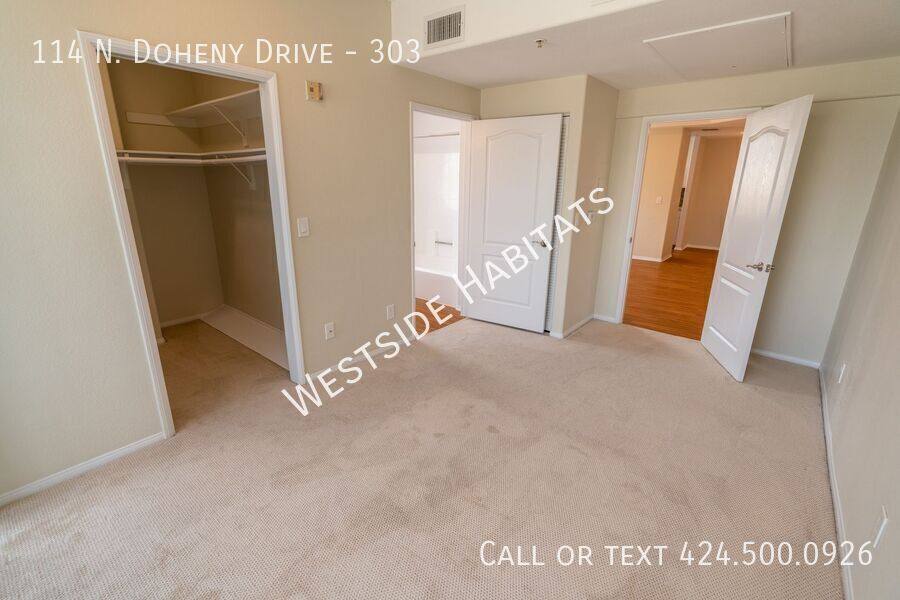 Apartment for rent at 114 N Doheny Dr #303, Los Angeles, CA 90048
