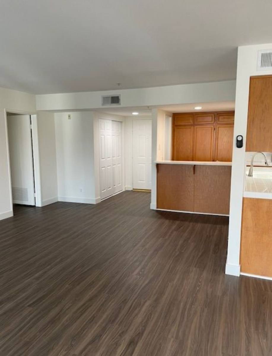 Apartment for rent at 4540 Natick Ave #304, Sherman Oaks, CA 91403