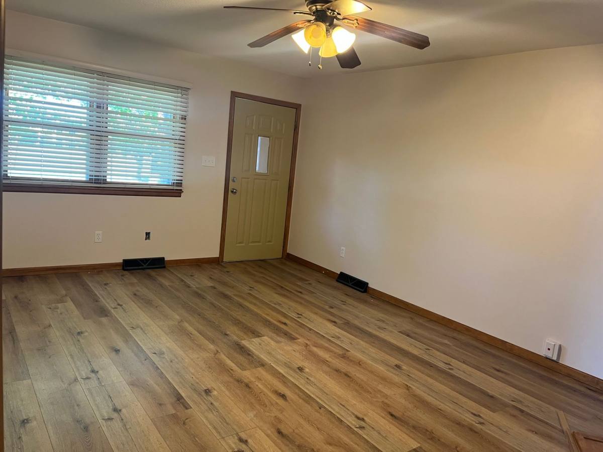 5210 SW 19th Terrace, Topeka, KS 66604 - Townhouse for Rent - Image 2