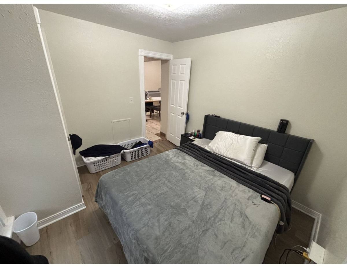 Apartment for rent at 927-927 1 2 Avon St, La Crosse, WI 54603