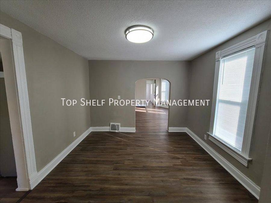Apartment for rent at 1314 Harrison Ave #1, Des Moines, IA 50314
