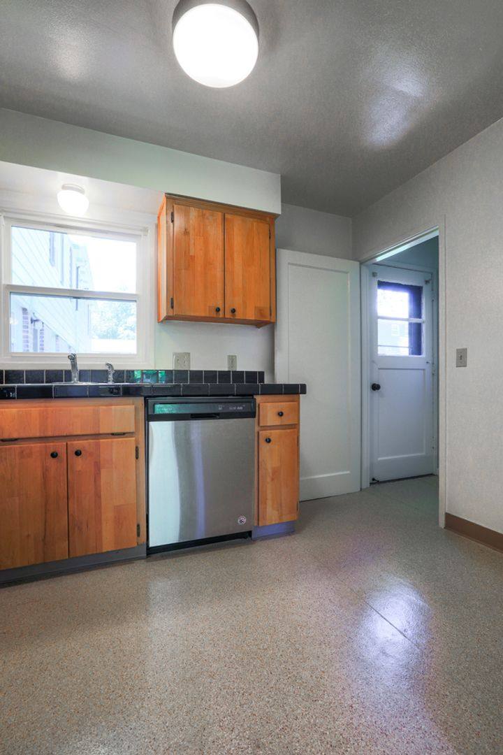 Townhouse for rent at 10319 SW Eastridge St, Portland, OR 97225
