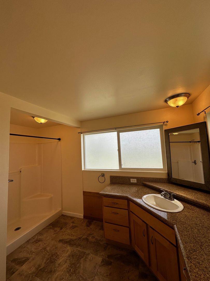 Apartment for rent at 17-451 Volcano Highway, Keaau, HI 96749