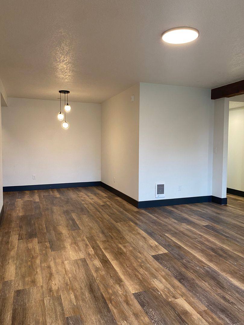 Apartment for rent at 601 S Wynooski St, Newberg, OR 97132