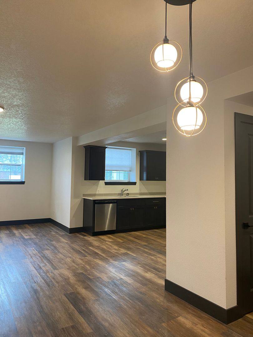 Apartment for rent at 601 S Wynooski St, Newberg, OR 97132