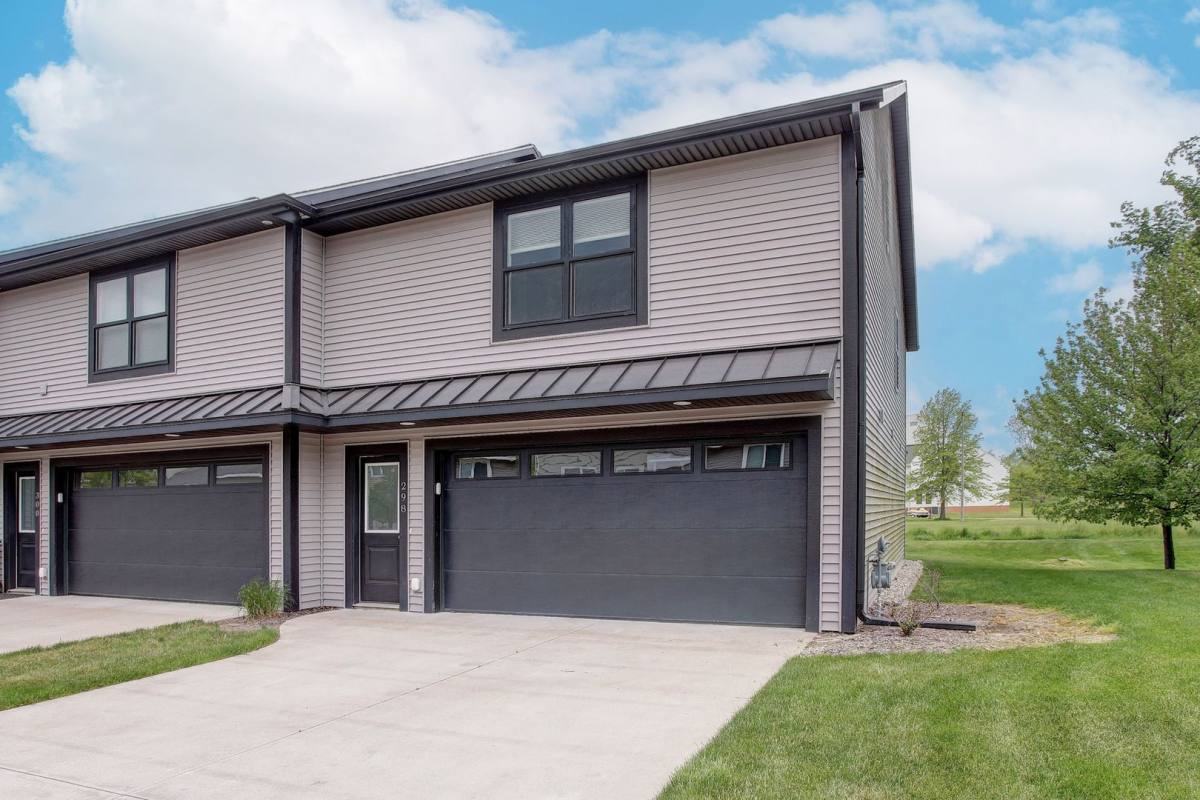 Condo for rent at 298 NW Crossing, Holland, MI 49423