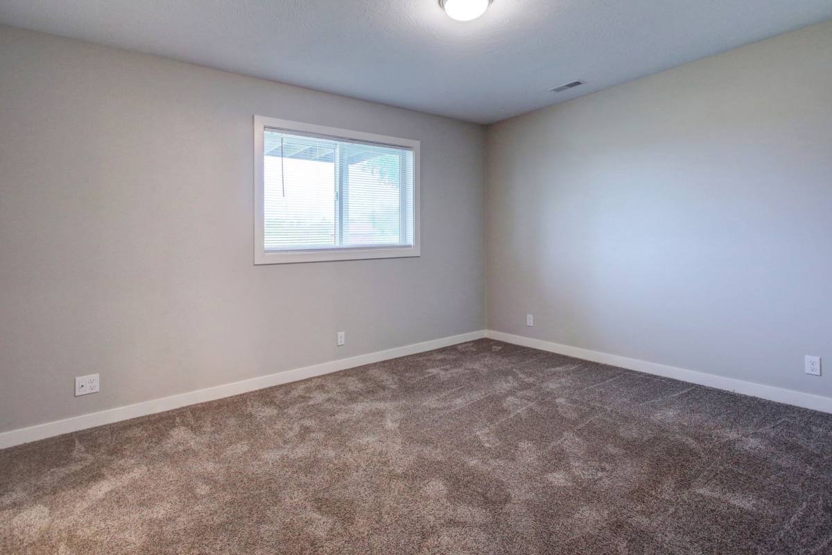 Condo for rent at 298 NW Crossing, Holland, MI 49423