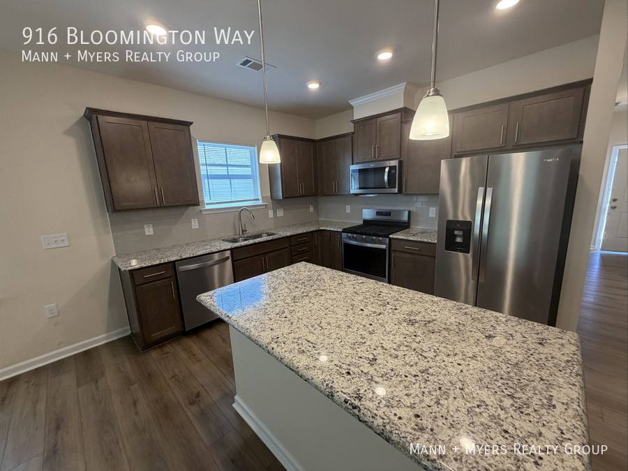 Townhouse for rent at 916 Bloomington Way, High Point, NC 27265