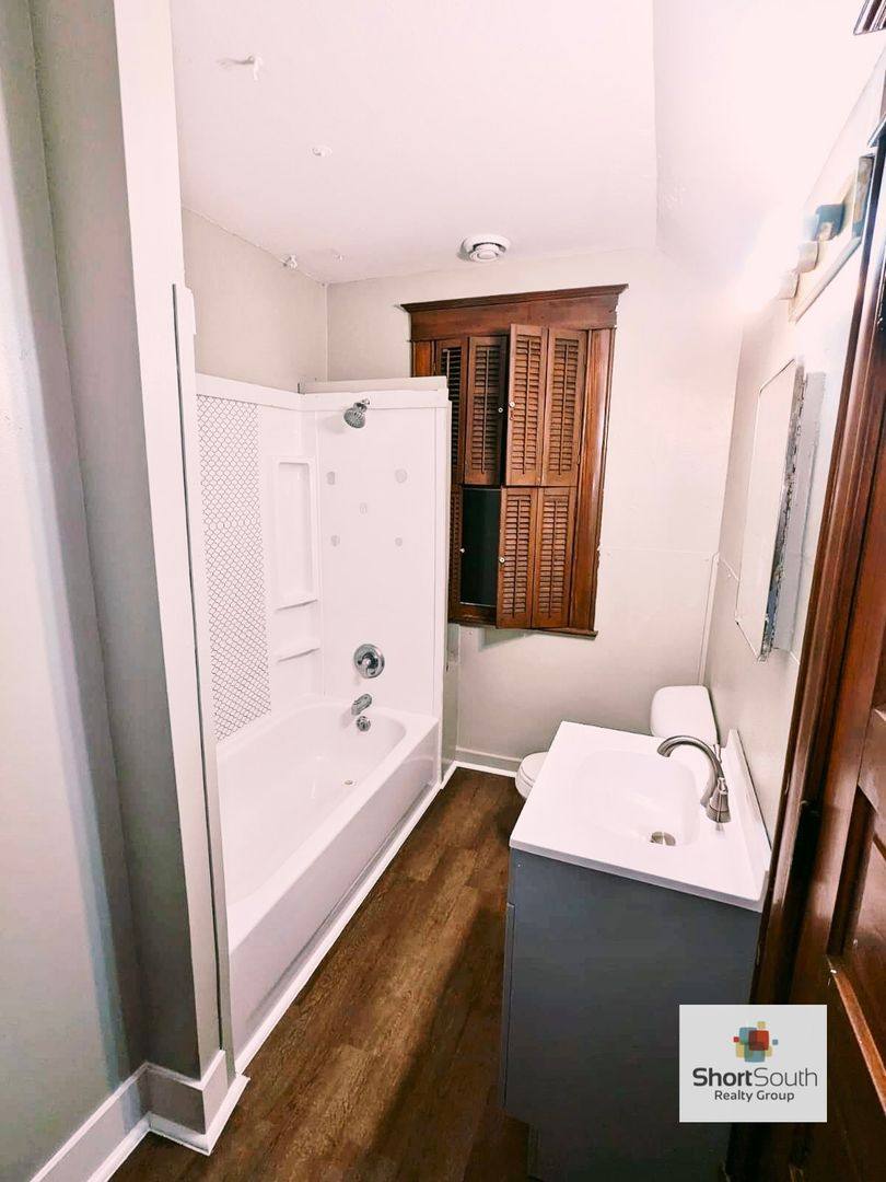 Apartment for rent at 1403 Sherwood Ave, Kalamazoo, MI 49048