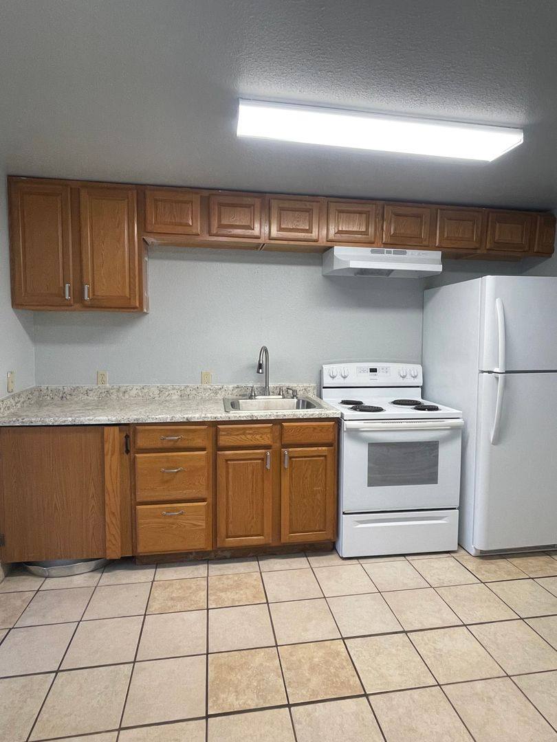 Apartment for rent at 2646 Sharon Ave, Redding, CA 96001