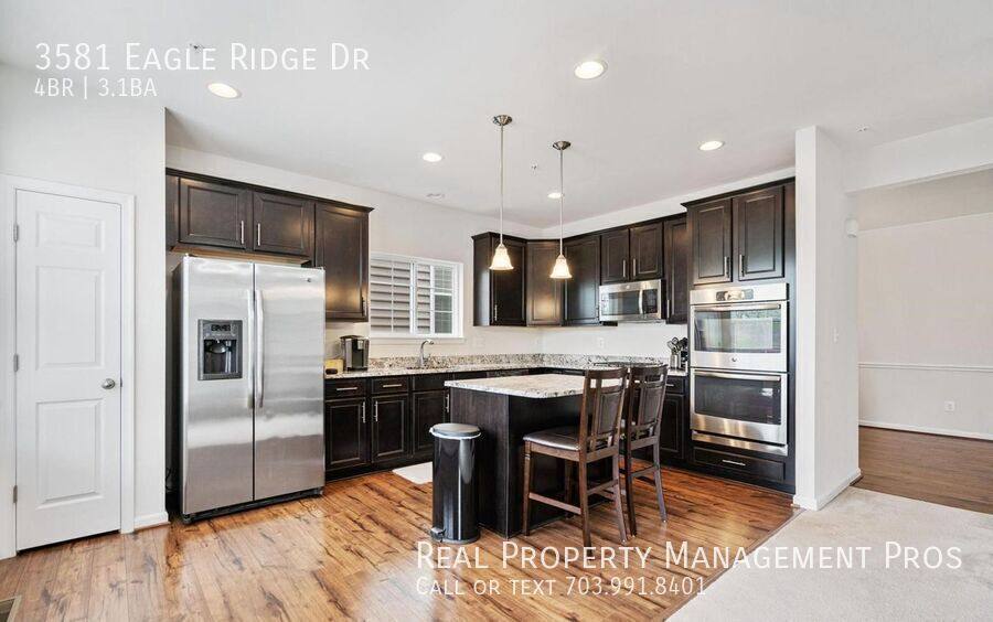 House for rent at 3581 Eagle Ridge Dr, Woodbridge, VA 22191