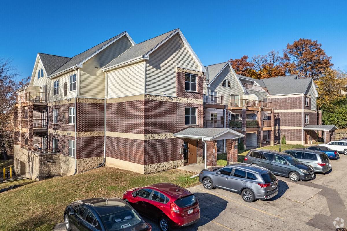 Apartment for rent at 1609 N Thompson Dr #301, Madison, WI 53704