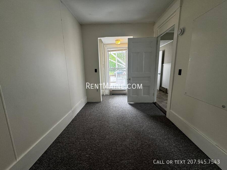 Apartment for rent at 3 Newhall St #2, Fairfield, ME 04937