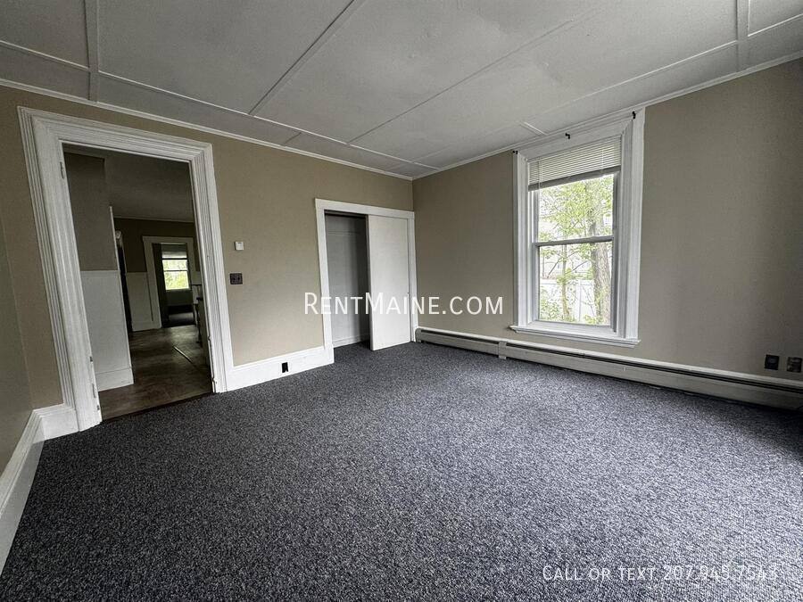 Apartment for rent at 3 Newhall St #2, Fairfield, ME 04937