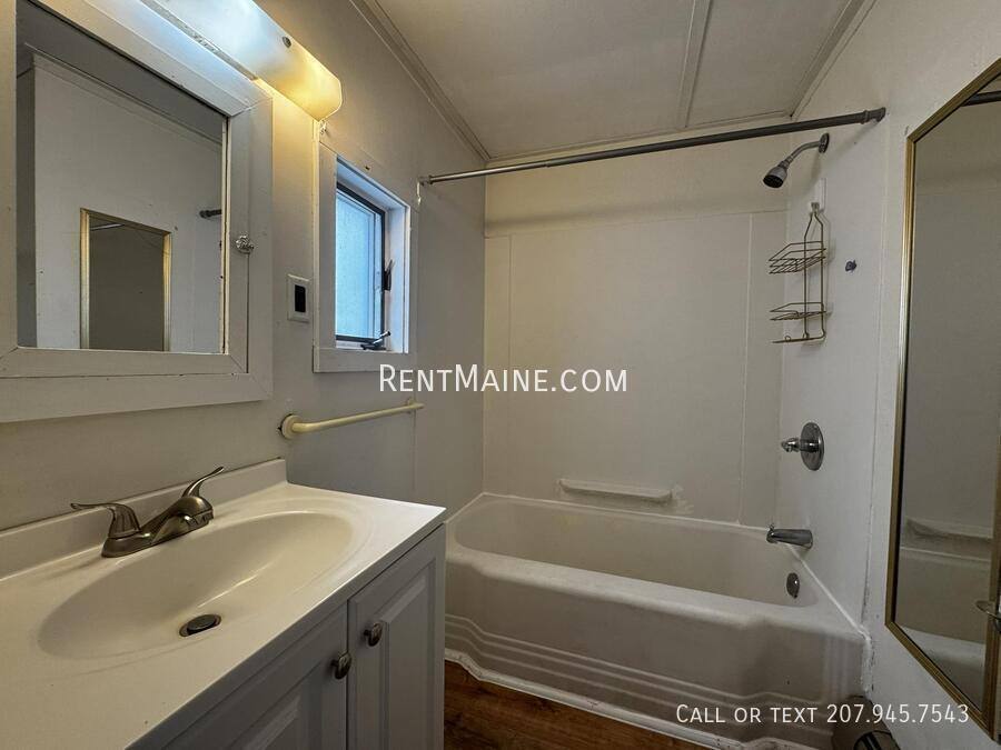 Apartment for rent at 3 Newhall St #2, Fairfield, ME 04937