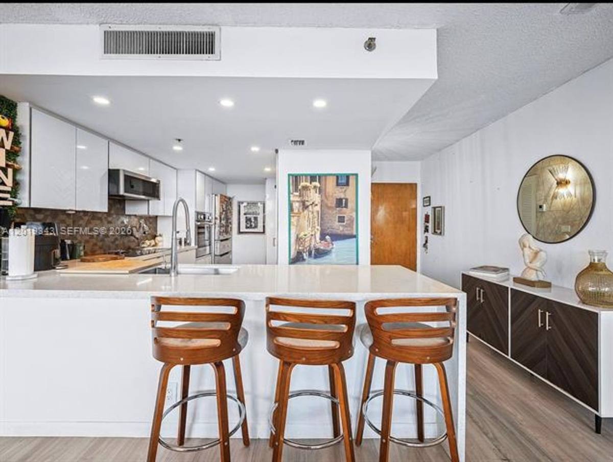 Apartment for rent at 7601 E Treasure Dr, Miami Beach, FL 33141