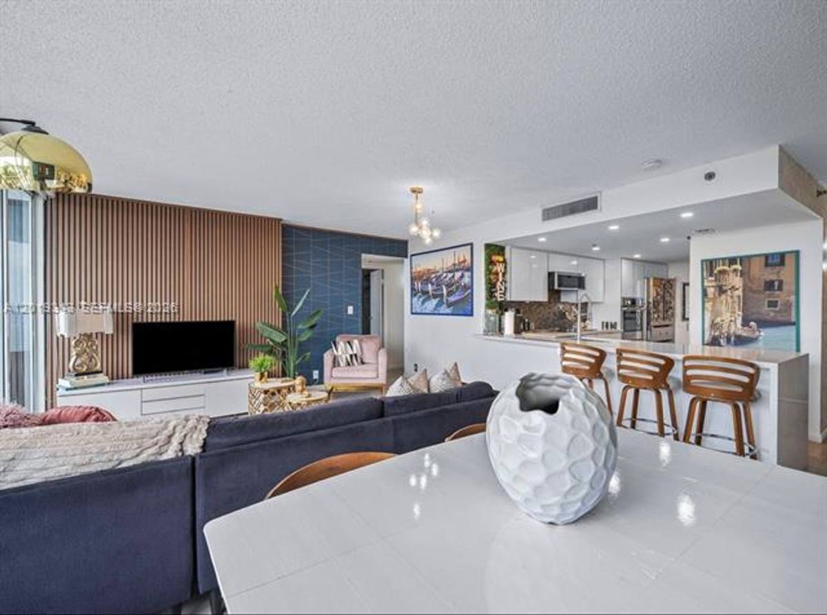 Apartment for rent at 7601 E Treasure Dr, Miami Beach, FL 33141