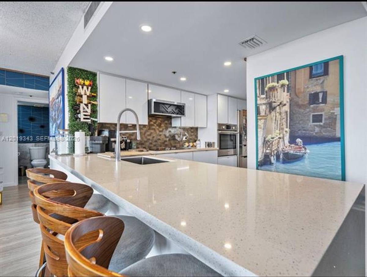 Apartment for rent at 7601 E Treasure Dr, Miami Beach, FL 33141