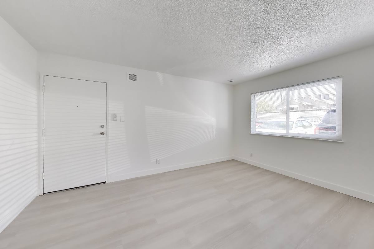 Apartment for rent at 3012 E 18th St #5, Oakland, CA 94602