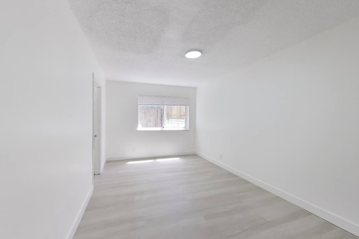 Apartment for rent at 3012 E 18th St #5, Oakland, CA 94602