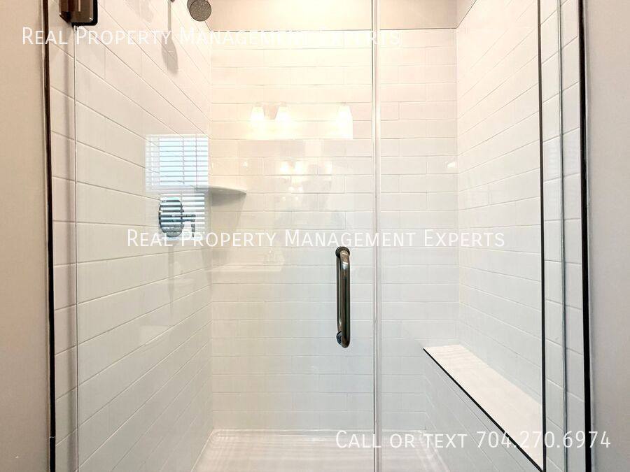 Townhouse for rent at 2841 Statesville Ave, Charlotte, NC 28206